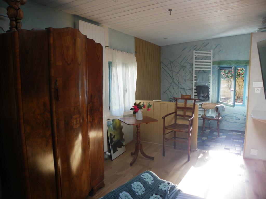 Les Couleurs De L'Eau Hotel Ploneour-Lanvern Bagian luar foto